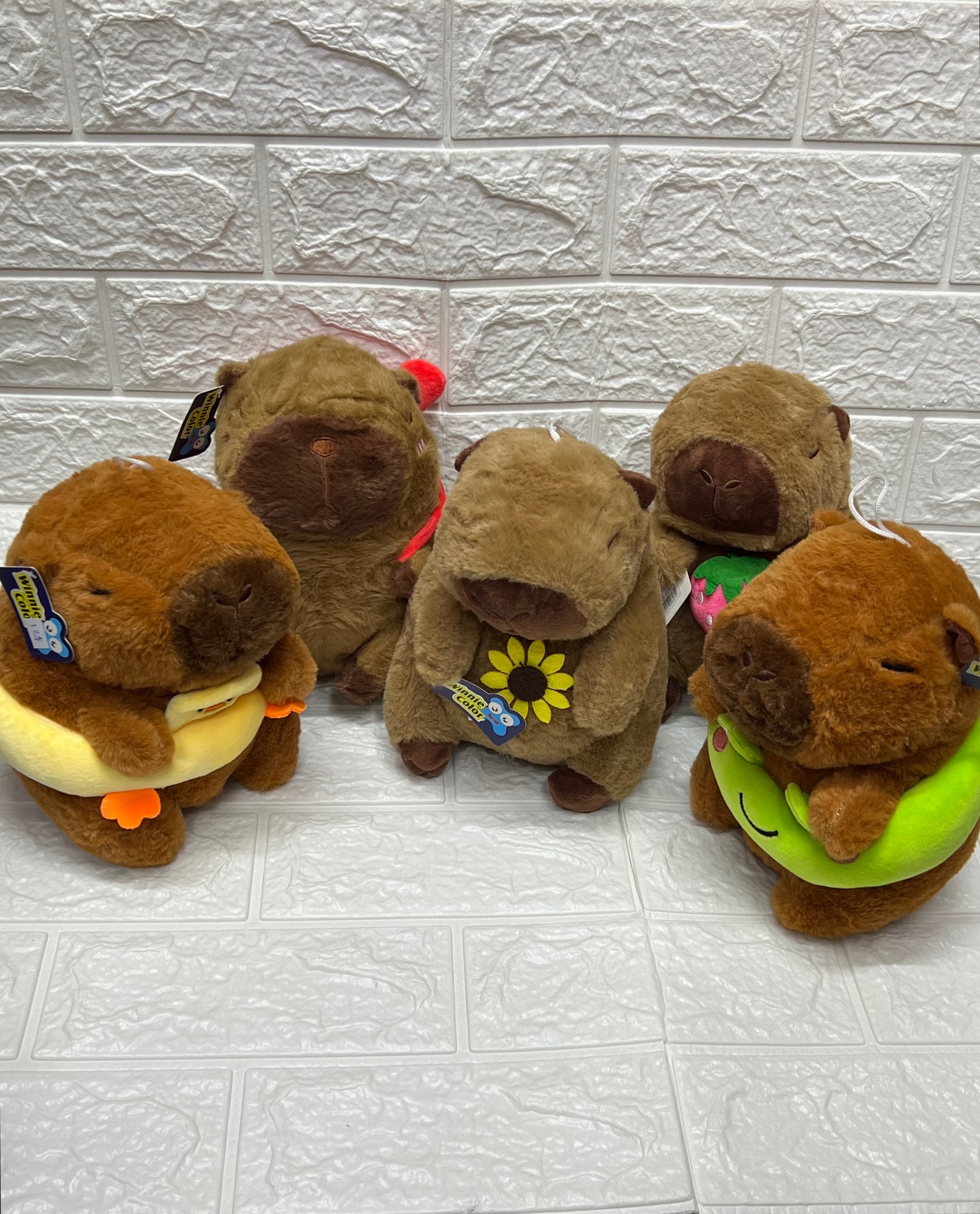 Peluches de capibara 