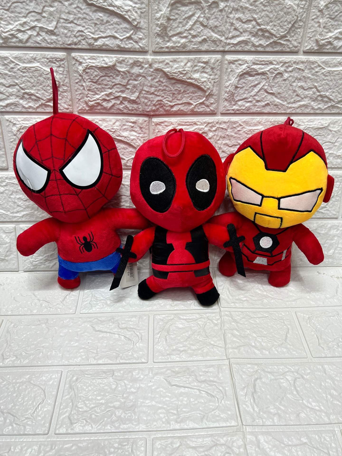 Peluches de súper héroes 