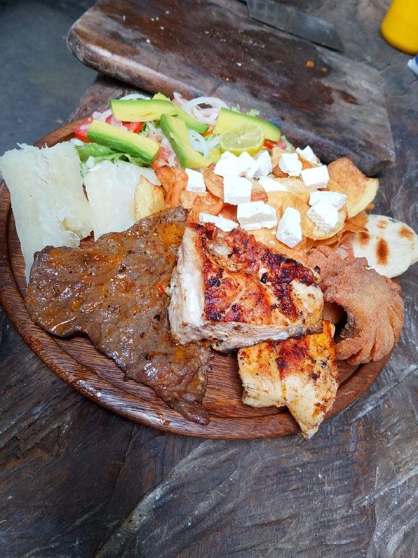 Parrilla Cielo, Mar y  Tierra