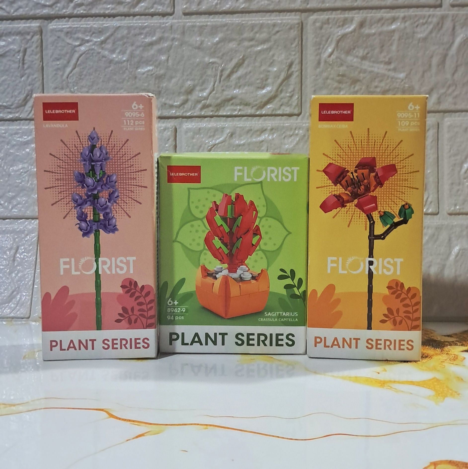 Bricks: Flores y Sanrio